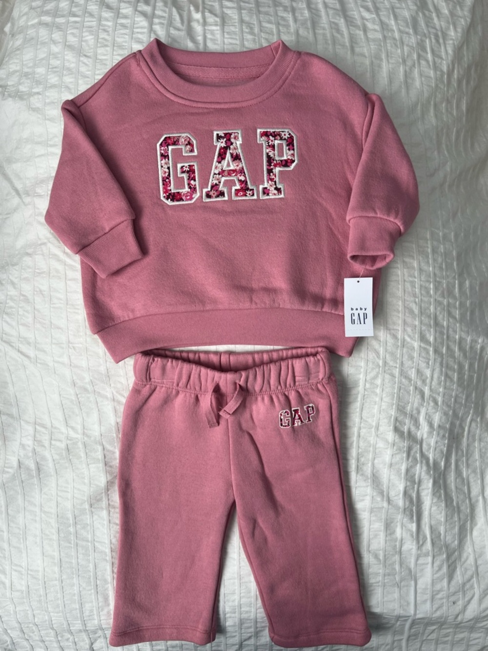GAP Pink Floral Logo Sweatpants Set - Baby Girls